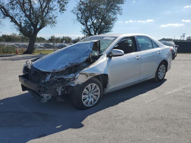 4T1BF1FK4EU804383 - 2014 TOYOTA CAMRY L SILVER photo 1