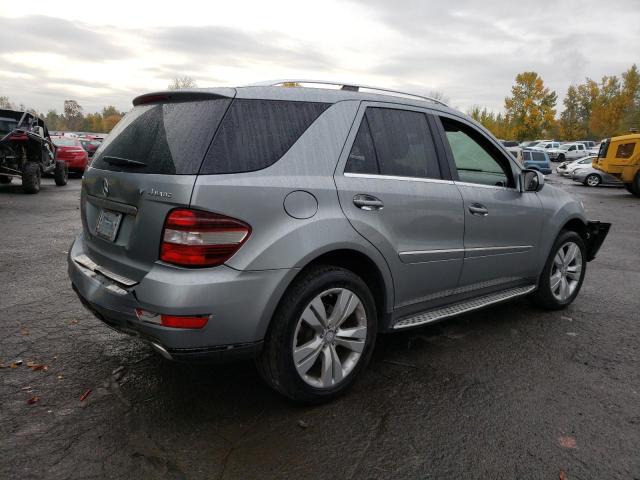4JGBB8GB9AA539930 - 2010 MERCEDES-BENZ ML 350 4MATIC SILVER photo 3