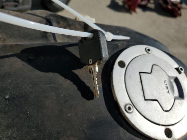 WB10557A44ZG38752 - 2004 BMW K1200 RS RED photo 8