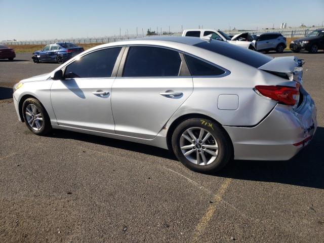 5NPE24AF8HH565685 - 2017 HYUNDAI SONATA SE SILVER photo 2