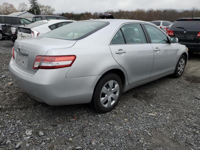 4T1BF3EK5AU058405 - 2010 TOYOTA CAMRY BASE SILVER photo 3