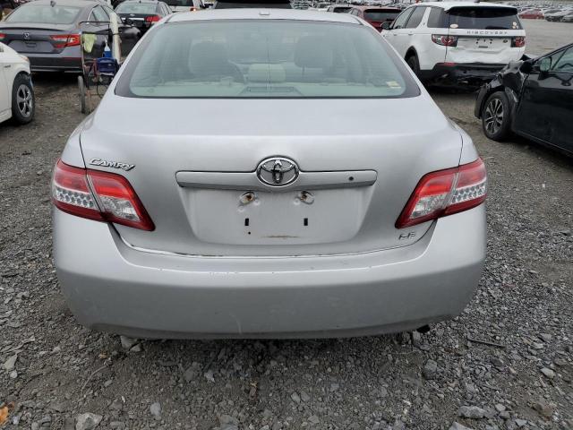 4T1BF3EK5AU058405 - 2010 TOYOTA CAMRY BASE SILVER photo 6