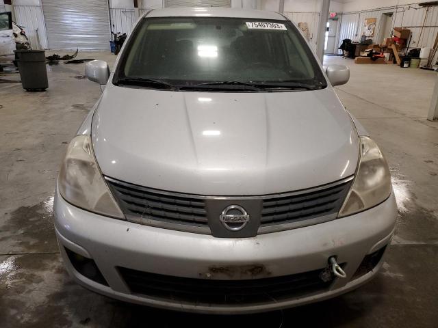 3N1BC13E77L405625 - 2007 NISSAN VERSA S SILVER photo 5