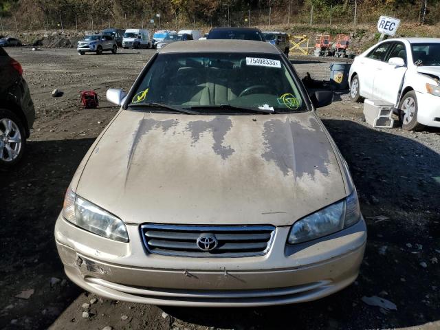 JT2BG22K3Y0387498 - 2000 TOYOTA CAMRY CE TAN photo 5