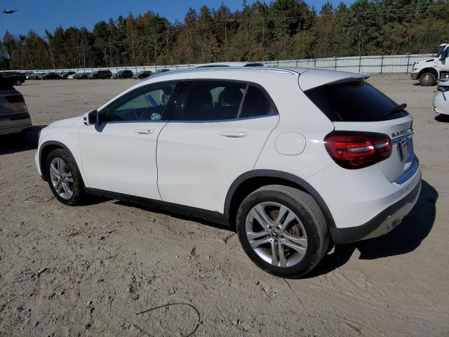 W1NTG4EB6LU030829 - 2020 MERCEDES-BENZ GLA 250 WHITE photo 2