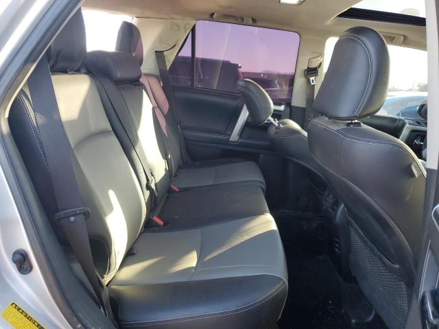 JTEBU5JR4G5371985 - 2016 TOYOTA 4RUNNER SR5/SR5 PREMIUM 银色 照片 10