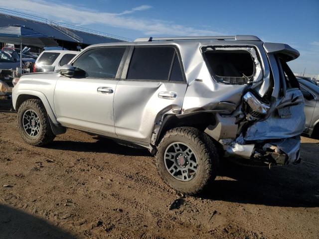 JTEBU5JR4G5371985 - 2016 TOYOTA 4RUNNER SR5/SR5 PREMIUM 银色 照片 2