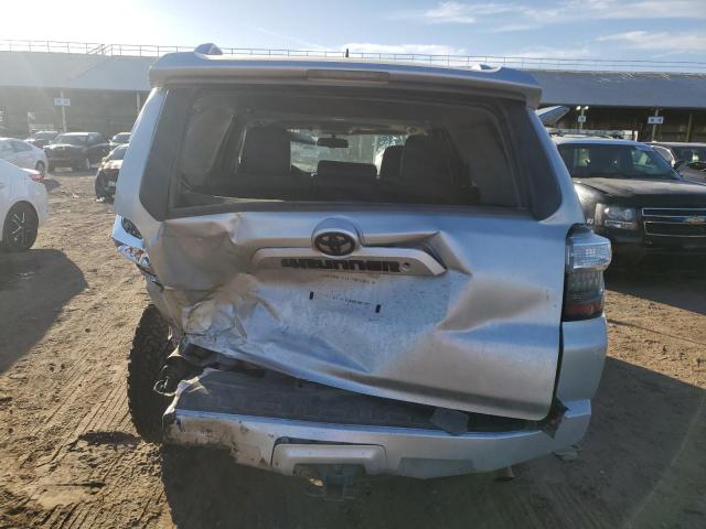 JTEBU5JR4G5371985 - 2016 TOYOTA 4RUNNER SR5/SR5 PREMIUM 银色 照片 6