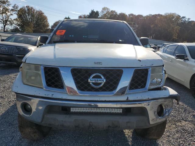 1N6AD06W05C416461 - 2005 NISSAN FRONTIER KING CAB LE WHITE photo 5