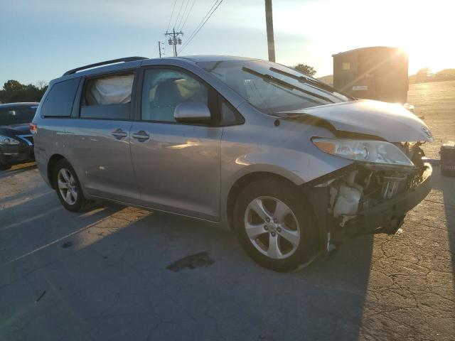 5TDKK3DC7ES414244 - 2014 TOYOTA SIENNA LE SILVER photo 4