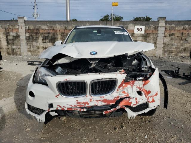 WBAVM1C59FV317081 - 2015 BMW X1 SDRIVE28I WHITE photo 5