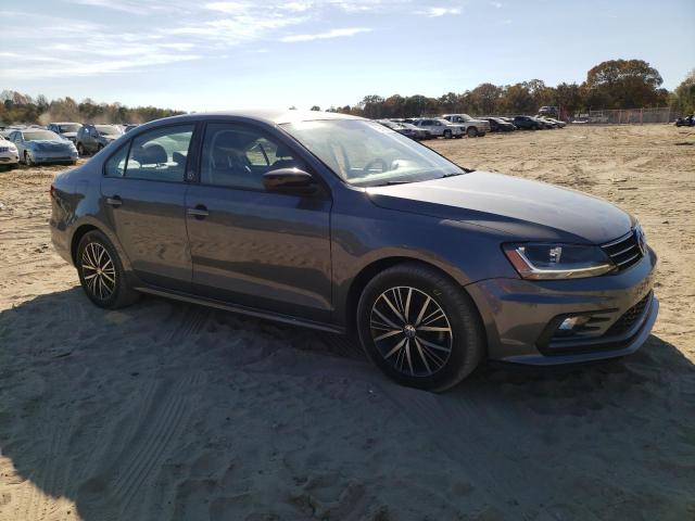 3VWDB7AJ1JM214809 - 2018 VOLKSWAGEN JETTA SE SILVER photo 4