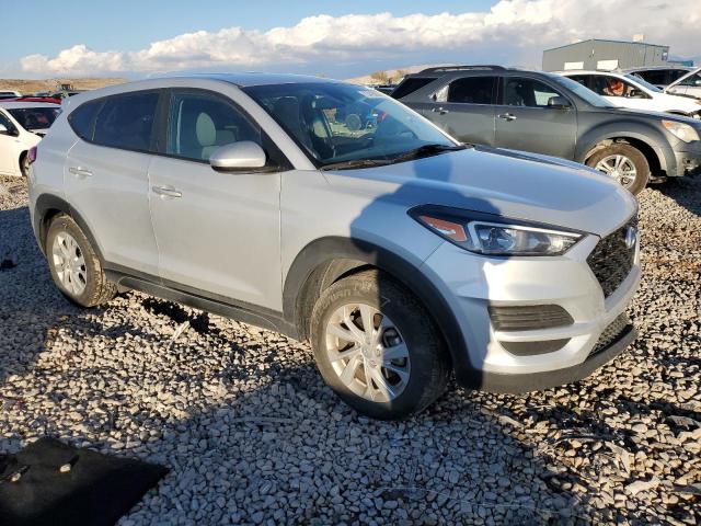 KM8J2CA43KU861102 - 2019 HYUNDAI TUCSON SE WHITE photo 4