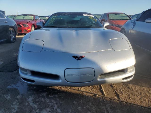 1G1YY22G525107593 - 2002 CHEVROLET CORVETTE SILVER photo 5