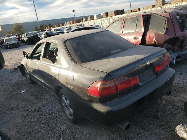 1HGCG1653YA034975 - 2000 HONDA ACCORD EX BLACK photo 2