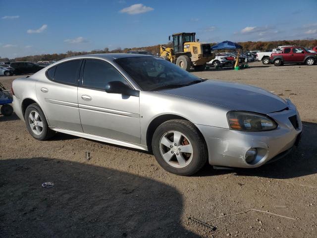 2G2WP552681173376 - 2008 PONTIAC GRAND PRIX SILVER photo 4