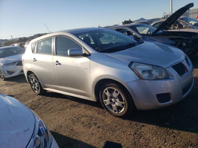 5Y2SP67019Z401529 - 2009 PONTIAC VIBE SILVER photo 4