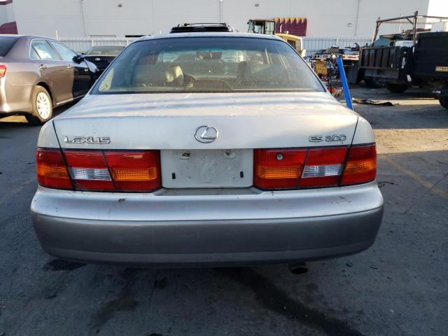 JT8BF28G1X0174141 - 1999 LEXUS ES 300 SILVER photo 6