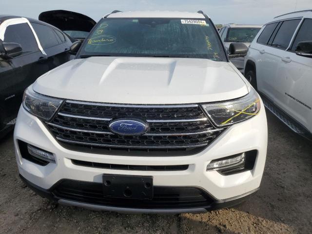 1FMSK7DH2LGA89153 - 2020 FORD EXPLORER XLT WHITE photo 5