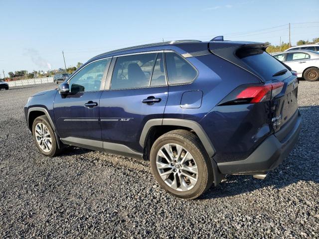 2T3R1RFVXKW039270 - 2019 TOYOTA RAV4 XLE BLUE photo 2