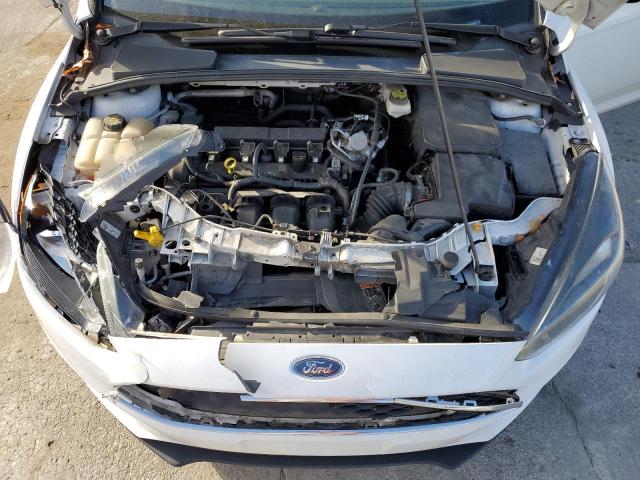 1FADP3H2XHL264458 - 2017 FORD FOCUS SEL WHITE photo 11