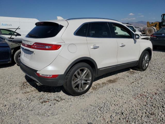 5LMCJ3D97KUL38732 - 2019 LINCOLN MKC RESERVE WHITE photo 5
