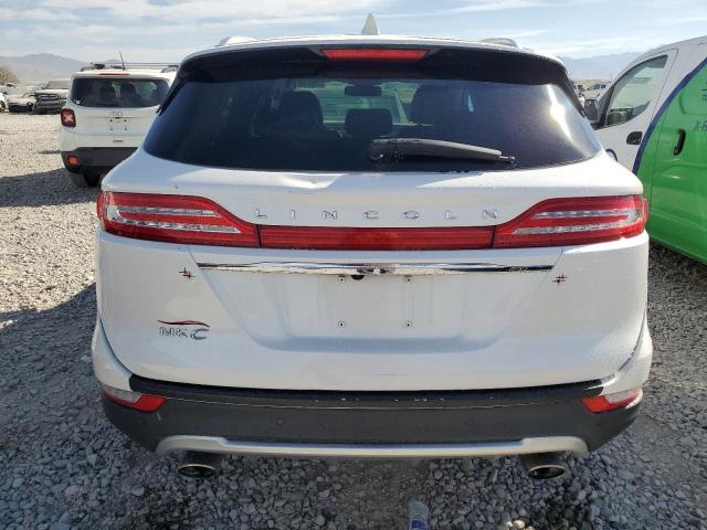 5LMCJ3D97KUL38732 - 2019 LINCOLN MKC RESERVE WHITE photo 6