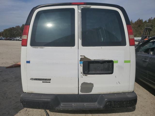 1GCSGAFXXB1135028 - 2011 CHEVROLET EXPRESS G1 WHITE photo 6