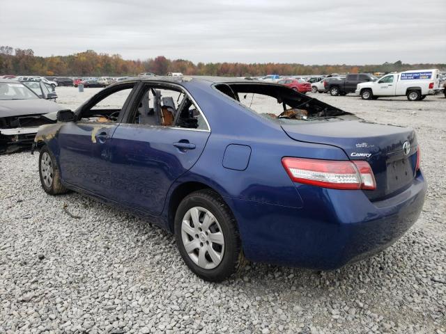 4T1BF3EK0BU716908 - 2011 TOYOTA CAMRY BASE BLUE photo 2