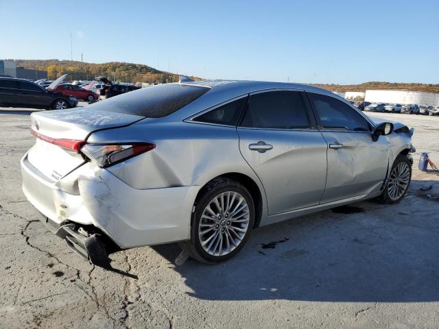 4T1B21FB1KU002686 - 2019 TOYOTA AVALON XLE SILVER photo 3