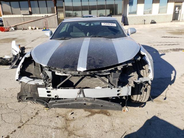 1G1FB1RS5H0196620 - 2017 CHEVROLET CAMARO LT SILVER photo 5