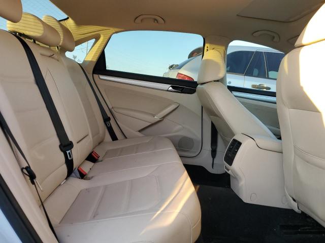 1VWLA7A31KC002379 - 2019 VOLKSWAGEN PASSAT WOLFSBURG WHITE photo 10