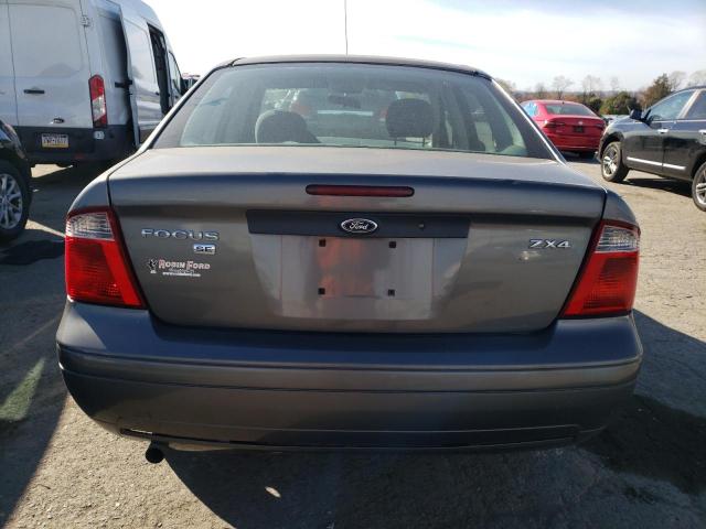1FAFP34N05W152318 - 2005 FORD FOCUS ZX4 GRAY photo 6
