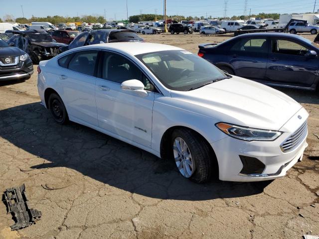 3FA6P0MU0KR277243 - 2019 FORD FUSION SEL WHITE photo 4