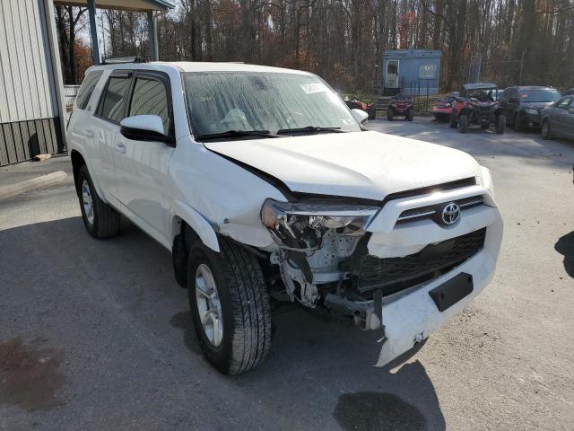 JTEMU5JR9M5906796 - 2021 TOYOTA 4RUNNER SR5/SR5 PREMIUM თეთრი ფოტო 4