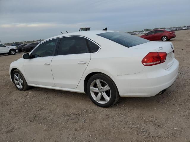 1VWBP7A31DC086376 - 2013 VOLKSWAGEN PASSAT SE WHITE photo 2