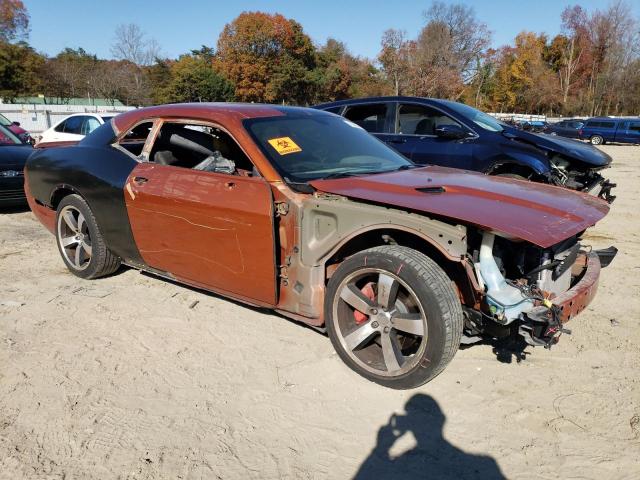 2B3CJ7DJ2BH526670 - 2011 DODGE CHALLENGER SRT-8 ORANGE photo 4