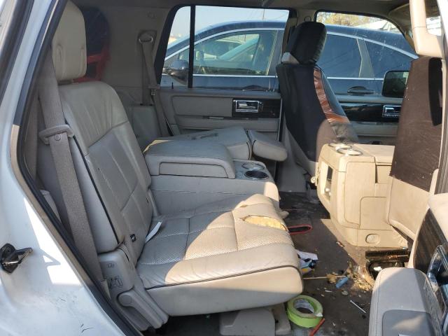 5LMFU28598LJ06525 - 2008 LINCOLN NAVIGATOR WHITE photo 11