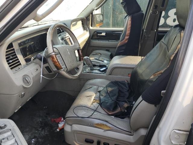 5LMFU28598LJ06525 - 2008 LINCOLN NAVIGATOR WHITE photo 7