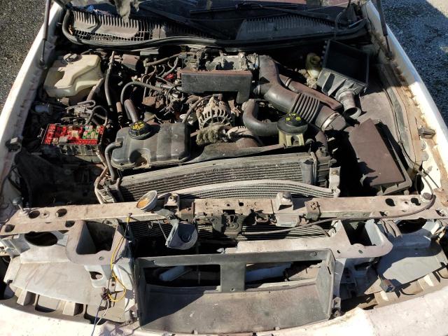 1L1FM81W33Y674503 - 2003 LINCOLN TOWN CAR EXECUTIVE WHITE photo 11