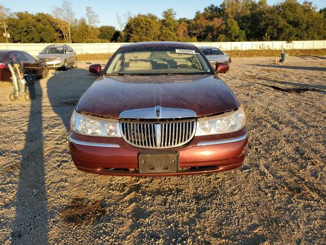 1LNHM83W8YY813780 - 2000 LINCOLN TOWN CARTIER RED photo 5