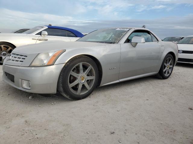 2004 CADILLAC XLR, 