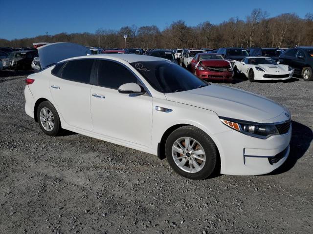 5XXGT4L30JG224159 - 2018 KIA OPTIMA LX WHITE photo 4