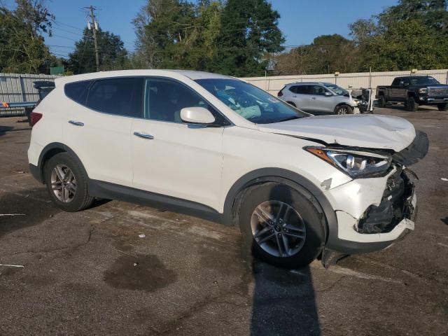 5XYZT3LB0HG396160 - 2017 HYUNDAI SANTA FE S WHITE photo 4