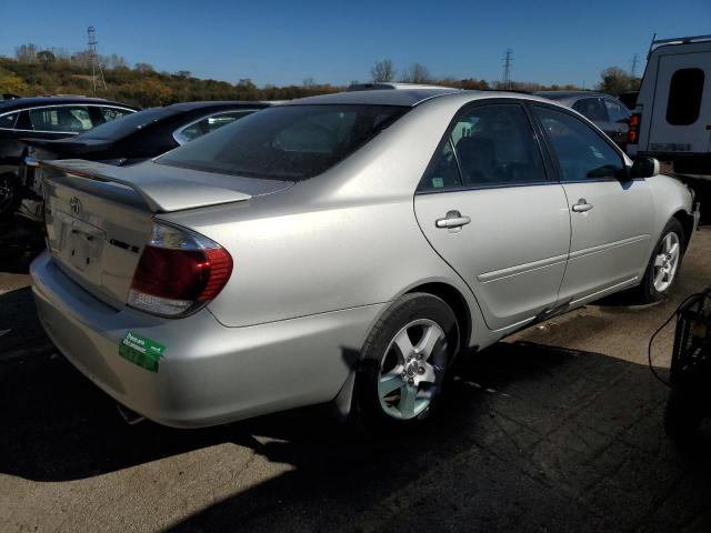 4T1BE32K55U966818 - 2005 TOYOTA CAMRY LE SILVER photo 3