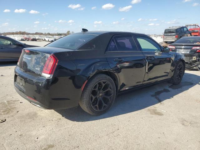 2C3CCABGXFH921882 - 2015 CHRYSLER 300 S BLACK photo 3