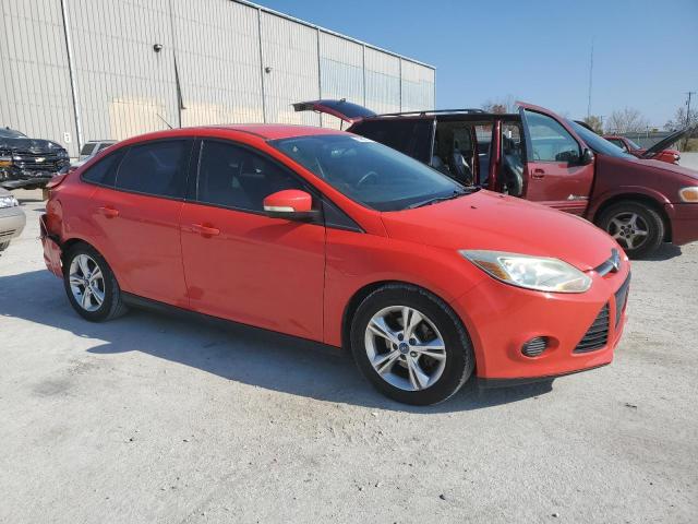 1FADP3F23EL277244 - 2014 FORD FOCUS SE RED photo 4