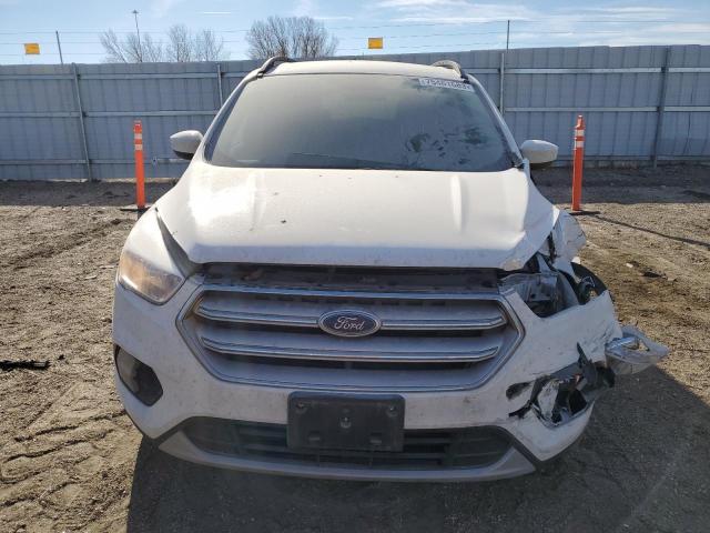 1FMCU0GD1JUD29094 - 2018 FORD ESCAPE SE WHITE photo 5