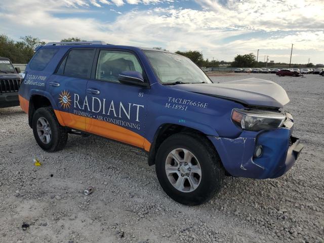 JTEBU5JR0J5530301 - 2018 TOYOTA 4RUNNER SR5/SR5 PREMIUM 蓝色 照片 4