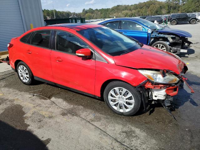 1FAHP3F28CL234730 - 2012 FORD FOCUS SE RED photo 4